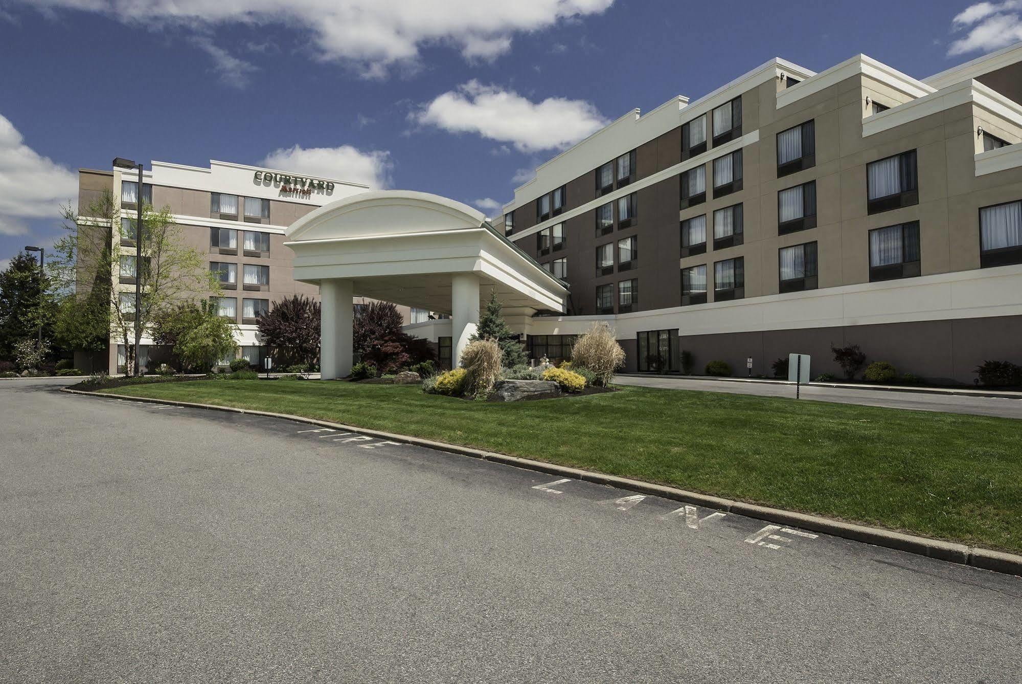 Courtyard Boston Marlborough Hotel Exterior photo